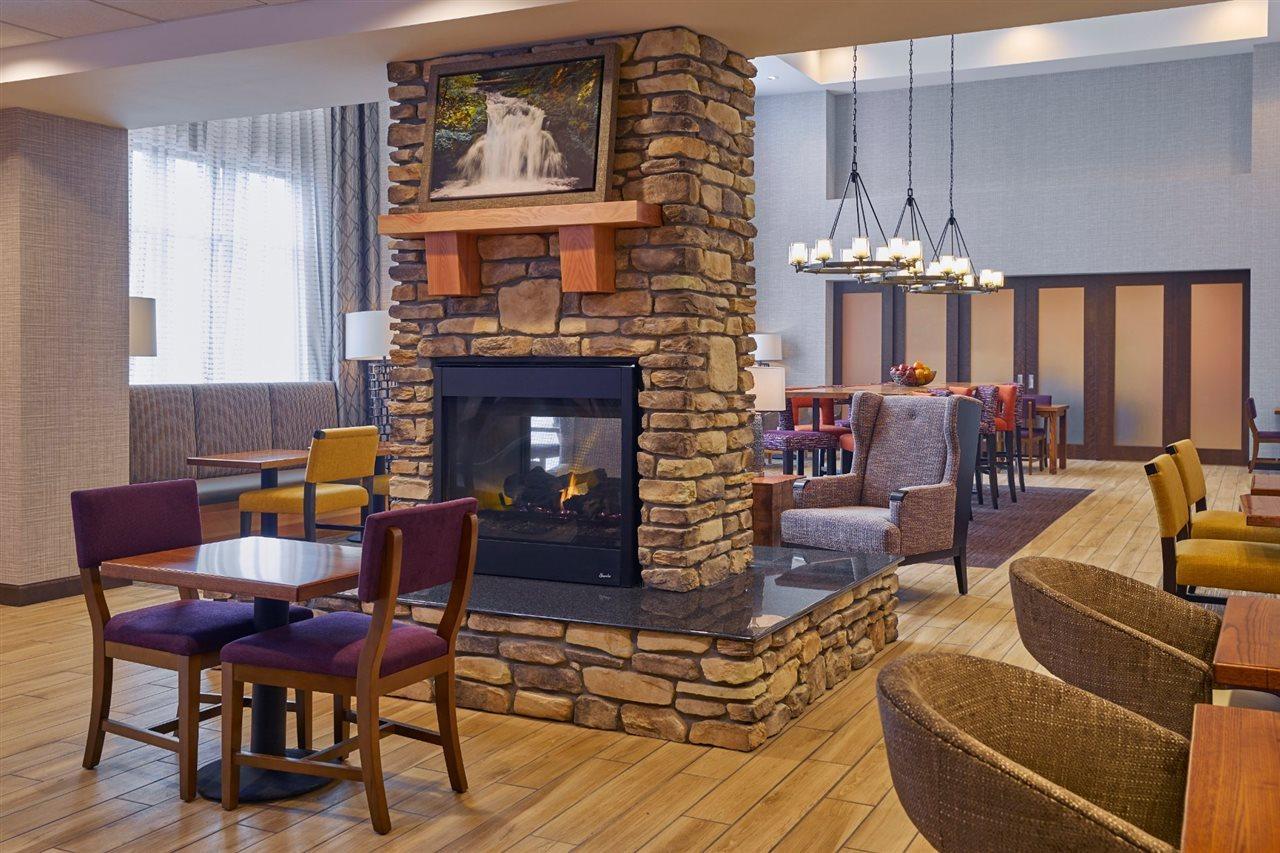Hampton Inn & Suites Roseburg Eksteriør bilde