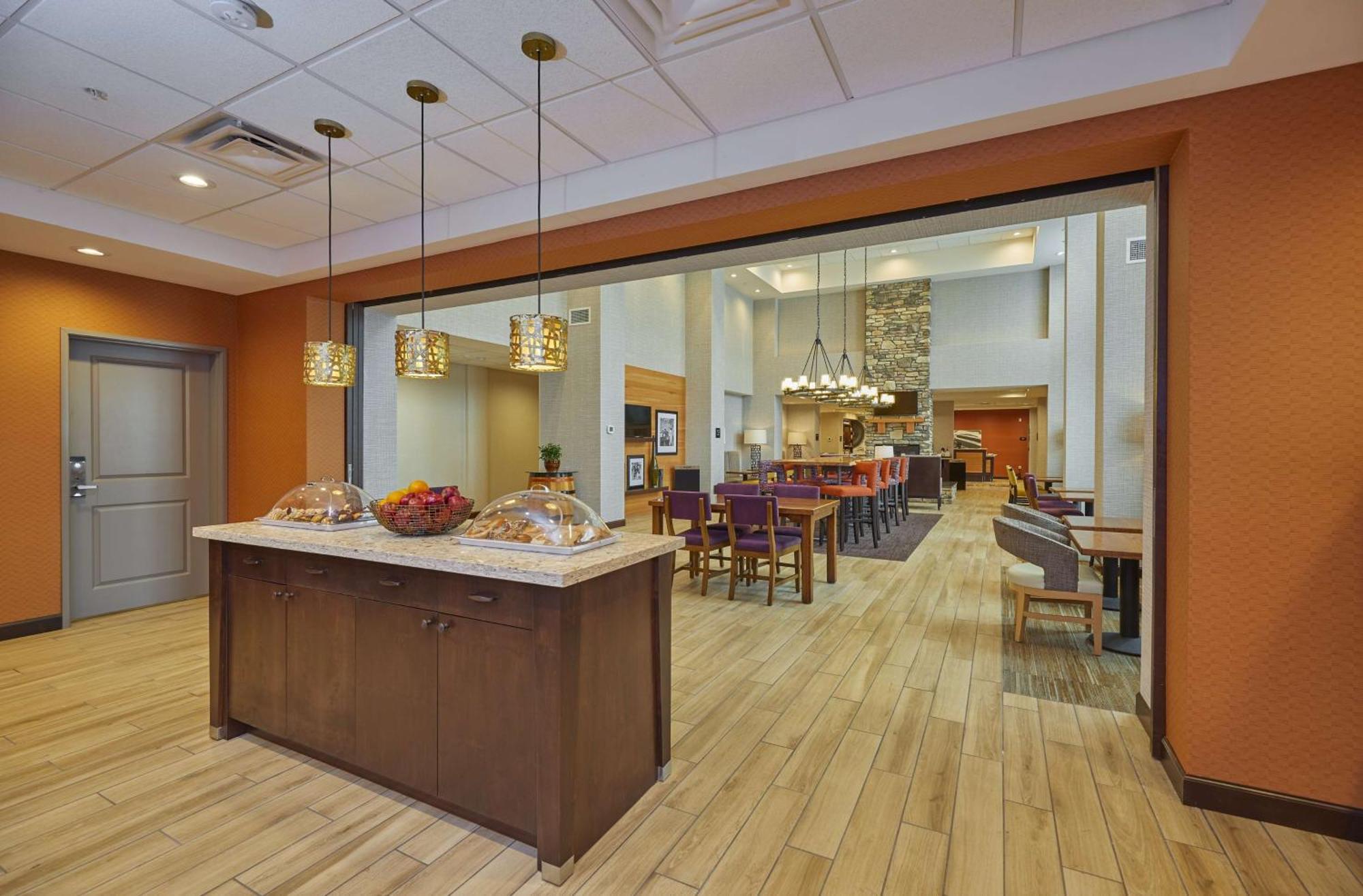 Hampton Inn & Suites Roseburg Eksteriør bilde