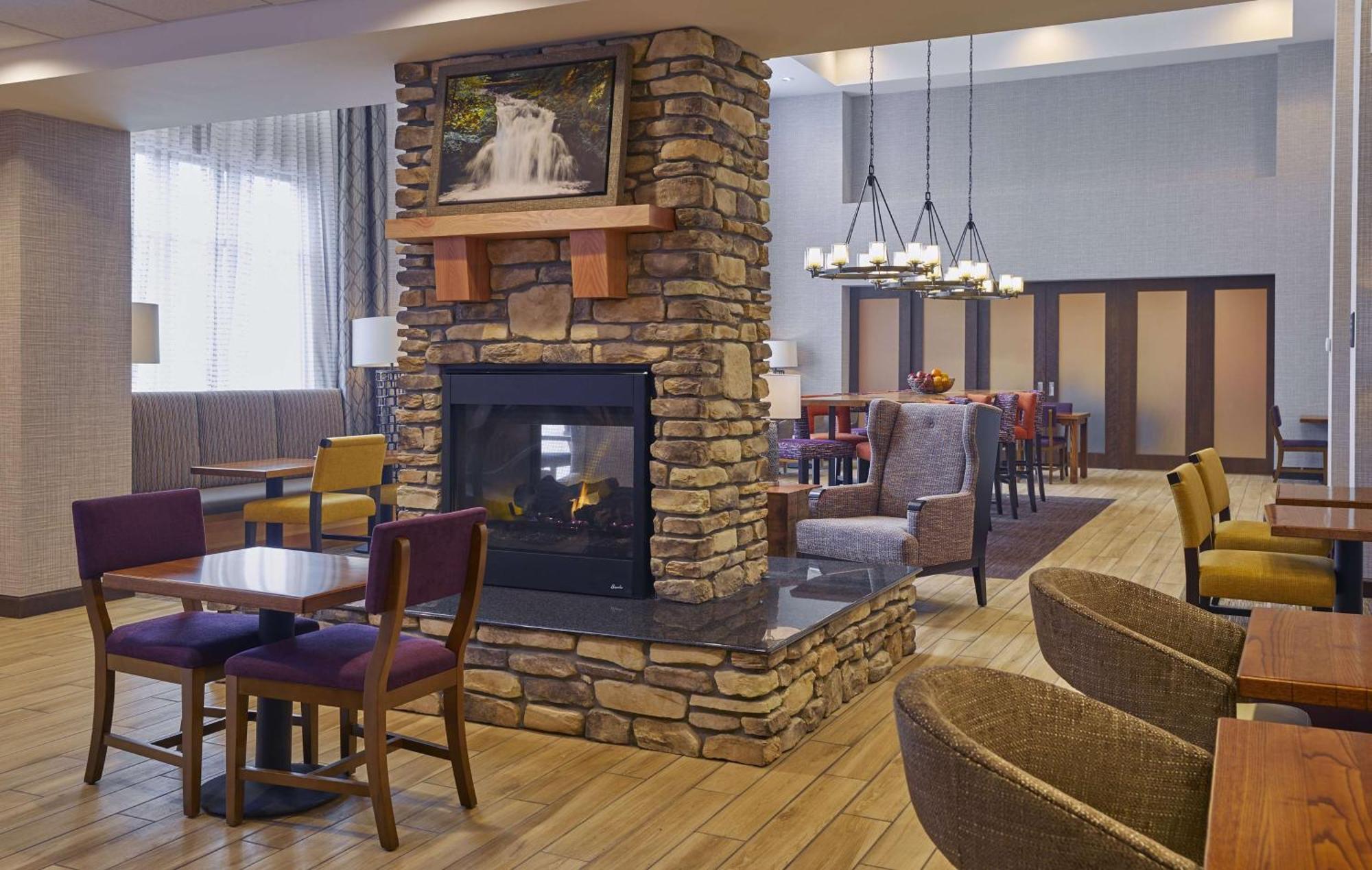 Hampton Inn & Suites Roseburg Eksteriør bilde